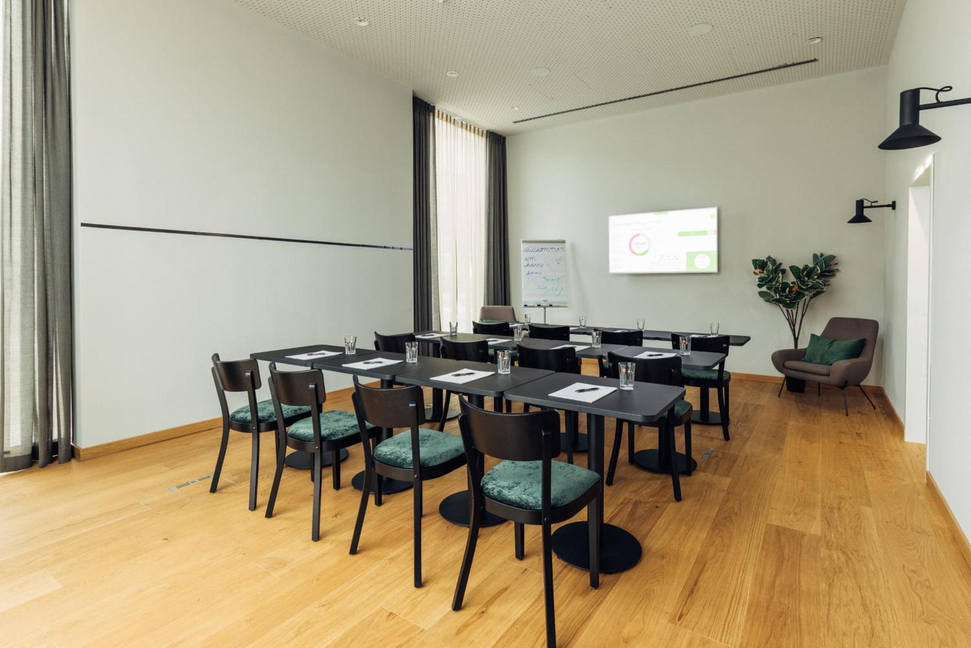 Harry'S Home Graz-Smart City Hotel & Apartments Exterior photo